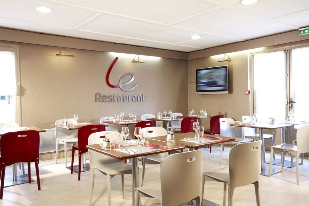 Campanile Saint-Avold Hotel Restaurant foto